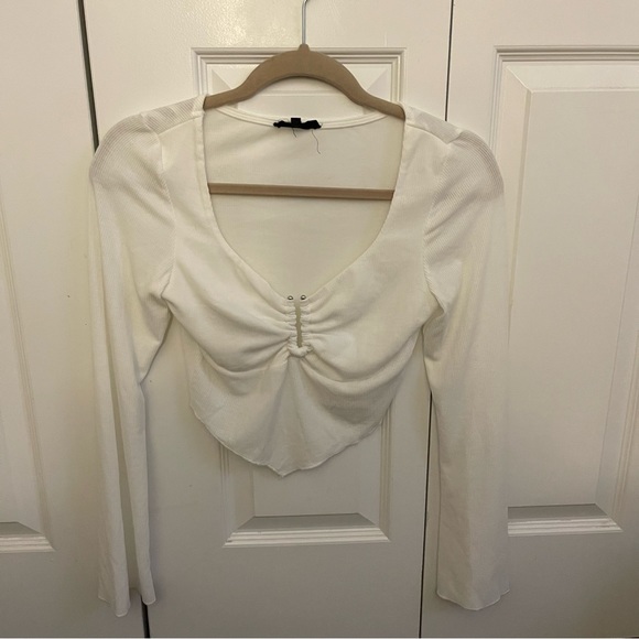 H:ours Top - Picture 2 of 3